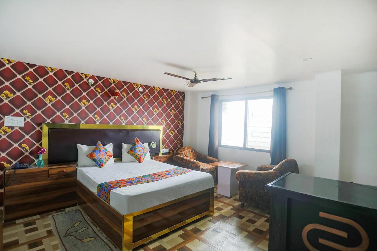 Fabexpress Umbrella Hotel Danapur Exterior photo